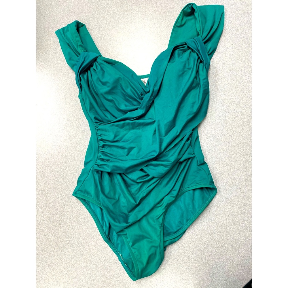 Badgley Mischka one piece swimsuit